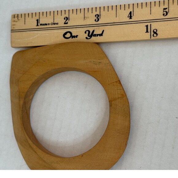 Womens Vtg. Asymmetrical Handcrafted Wooden Bangle Bracelet Ethnic Boho Artsy - Picture 3 of 4